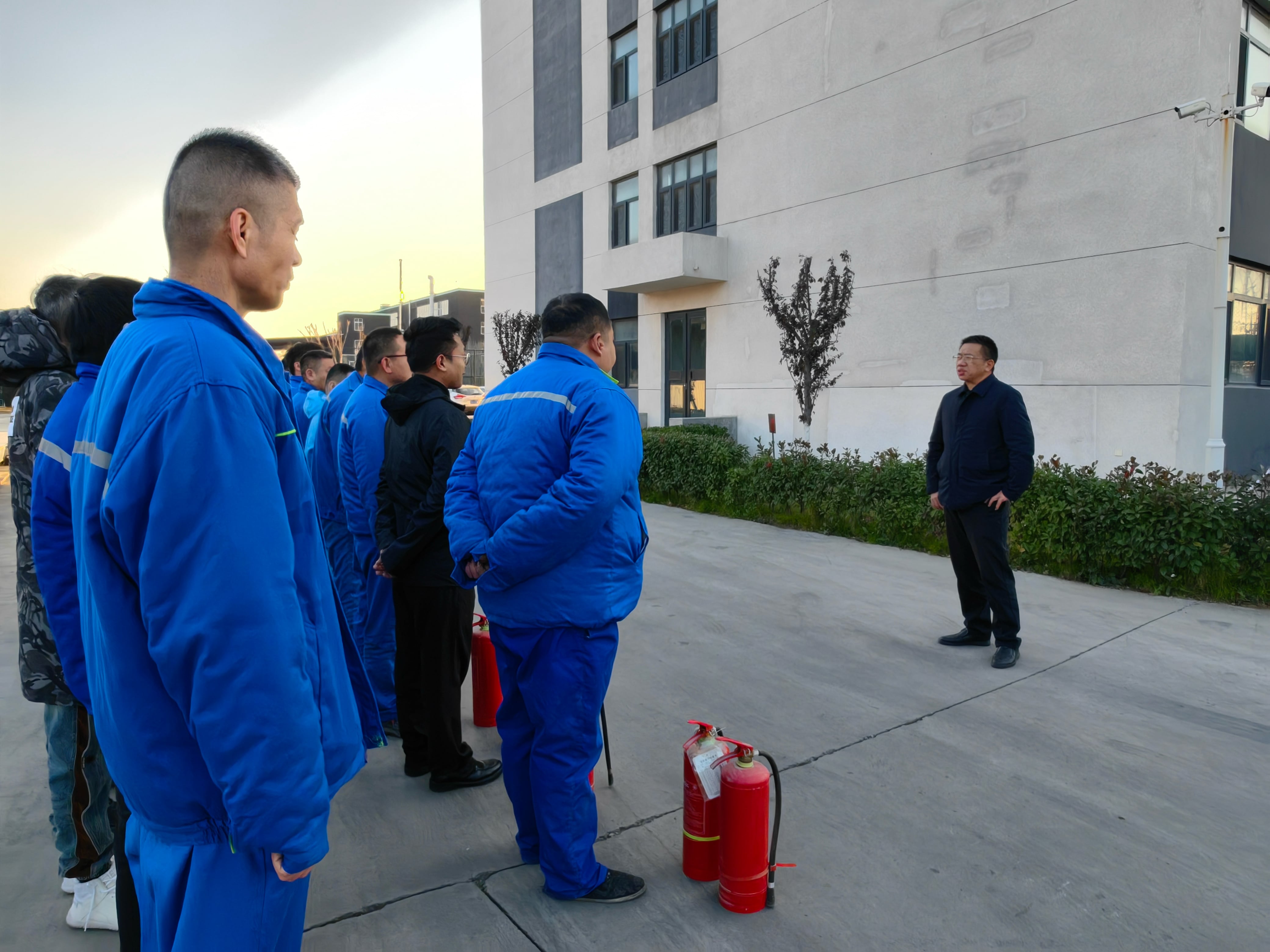 1765855451212425.jpg IMG_20251125_160537.jpg